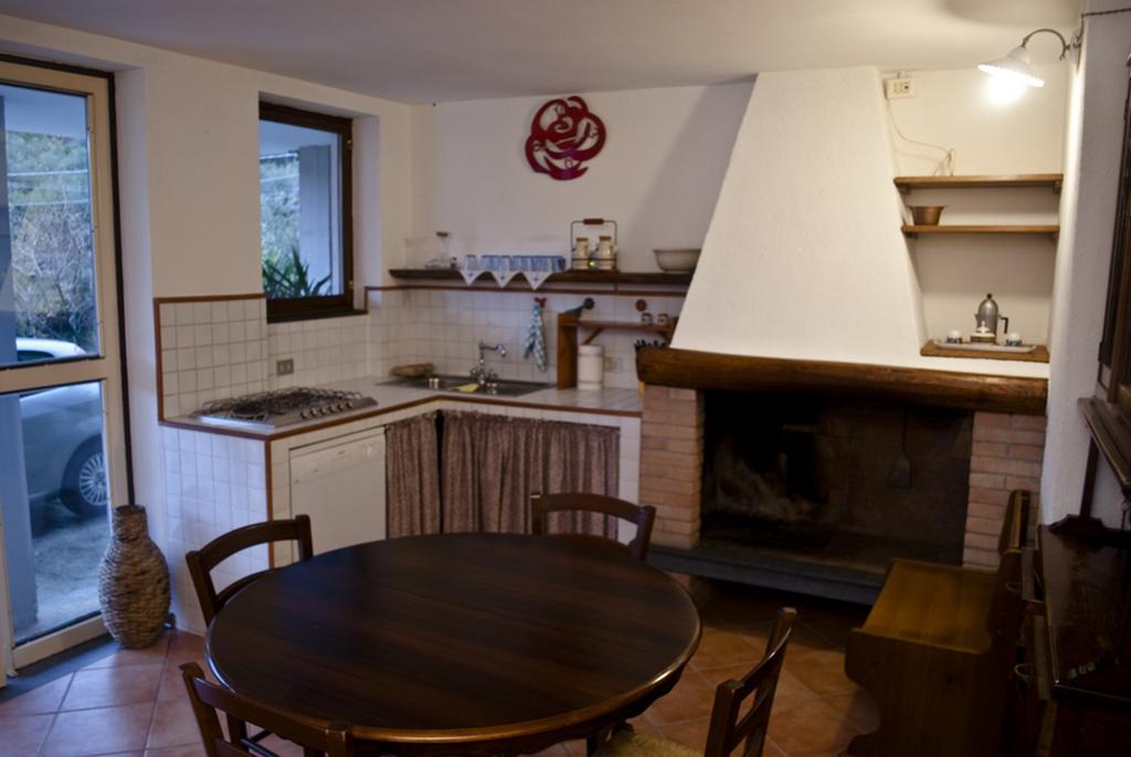 Willa Parte Di Casa Con Giardino E Piscina Pietrasanta Zewnętrze zdjęcie